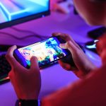 The Evolution of Mobile Gaming: From Tetris to Technological Marvels